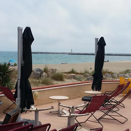 T2 Dans Village Naturiste En Bord De * Leucate